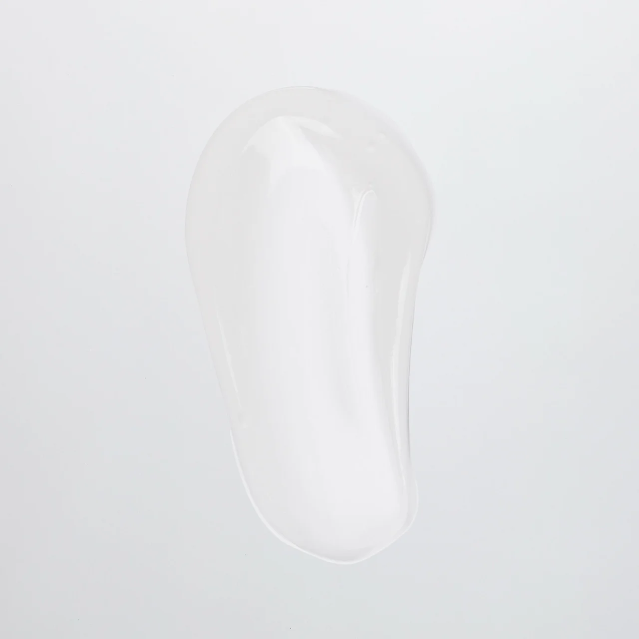 A close-up of the texture of Jorgobé Niacinamide Serum
